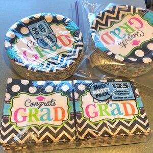 Grad Plate & Napkin Bundle

#1